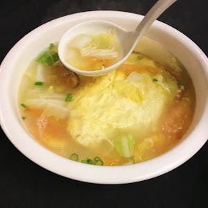 Order S7. 番茄煎蛋汤 Tomato and fried egg soup. food online from Red Pepper Chinese Restaurant store, Lawrence on bringmethat.com