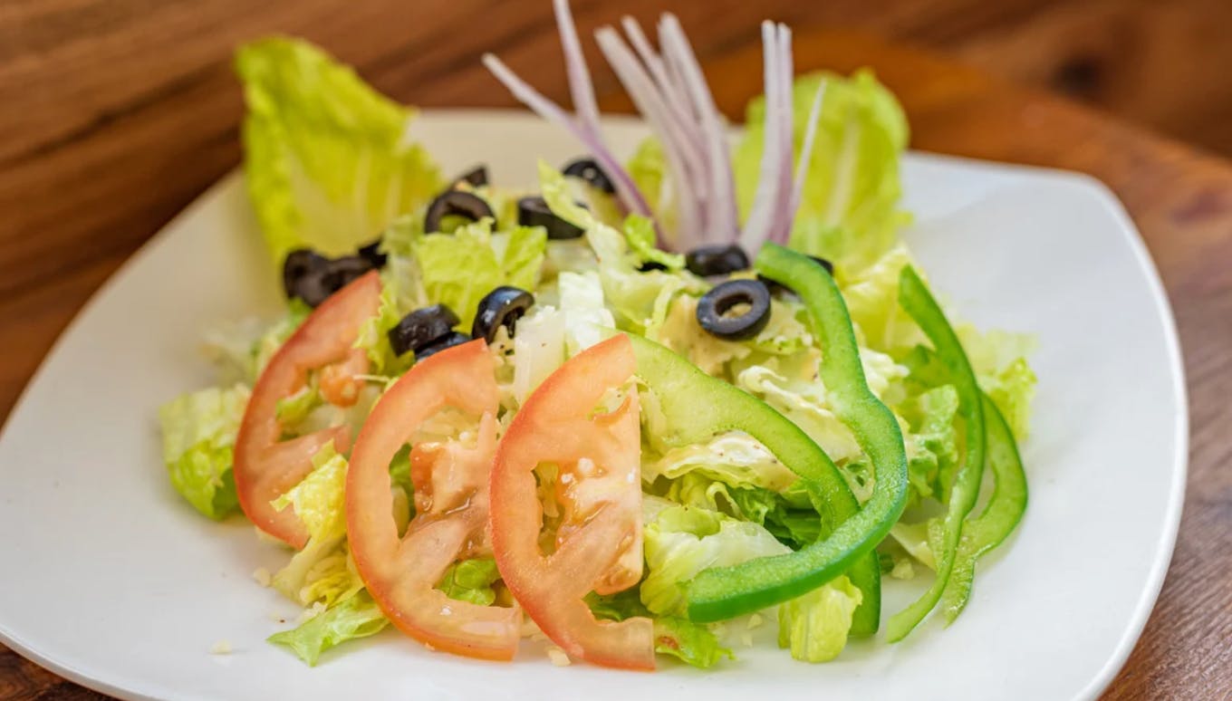 Order Garden Salad - Salads food online from Yummy Pizza store, San Francisco on bringmethat.com