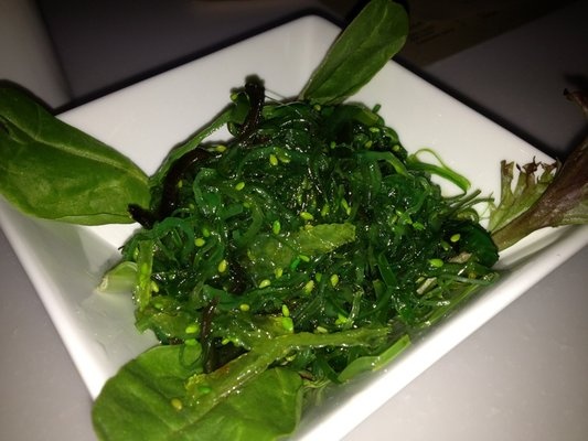 Order Seaweed Salad food online from Sakesan store, San Francisco on bringmethat.com