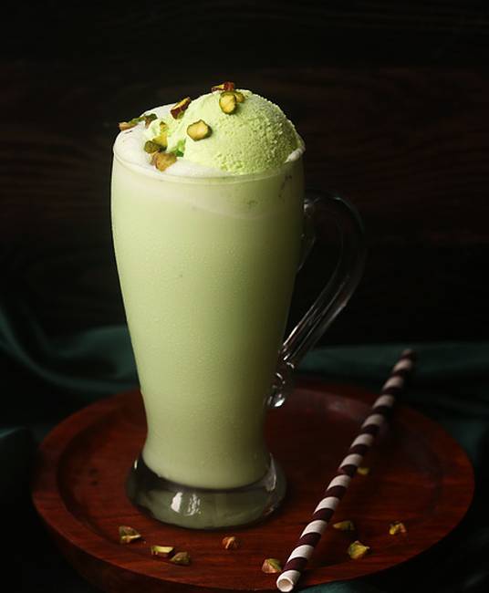 Order Pistachio Nut Shake food online from Burgers And Shakes store, Old Bridge Township on bringmethat.com