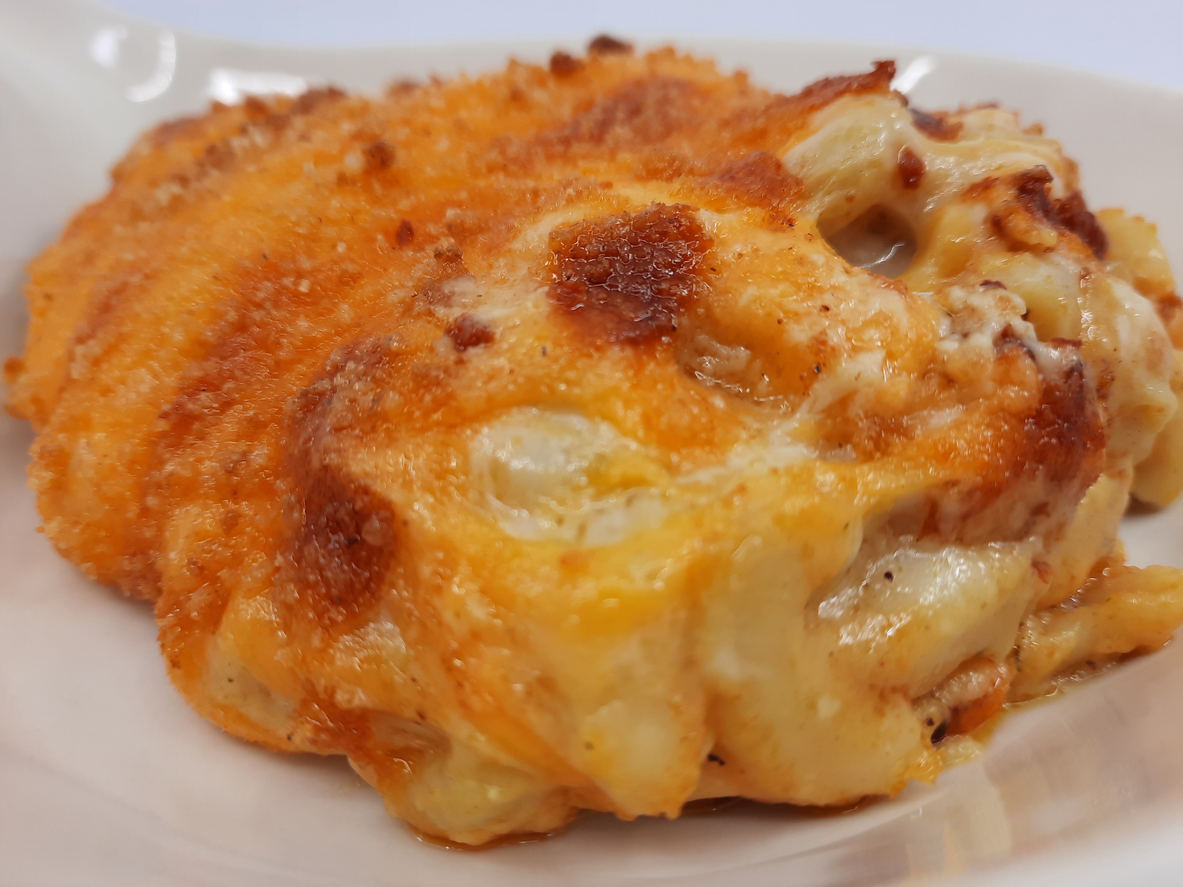 Order Baked Mac & Cheese food online from Country Kitchen store, New Rochelle on bringmethat.com