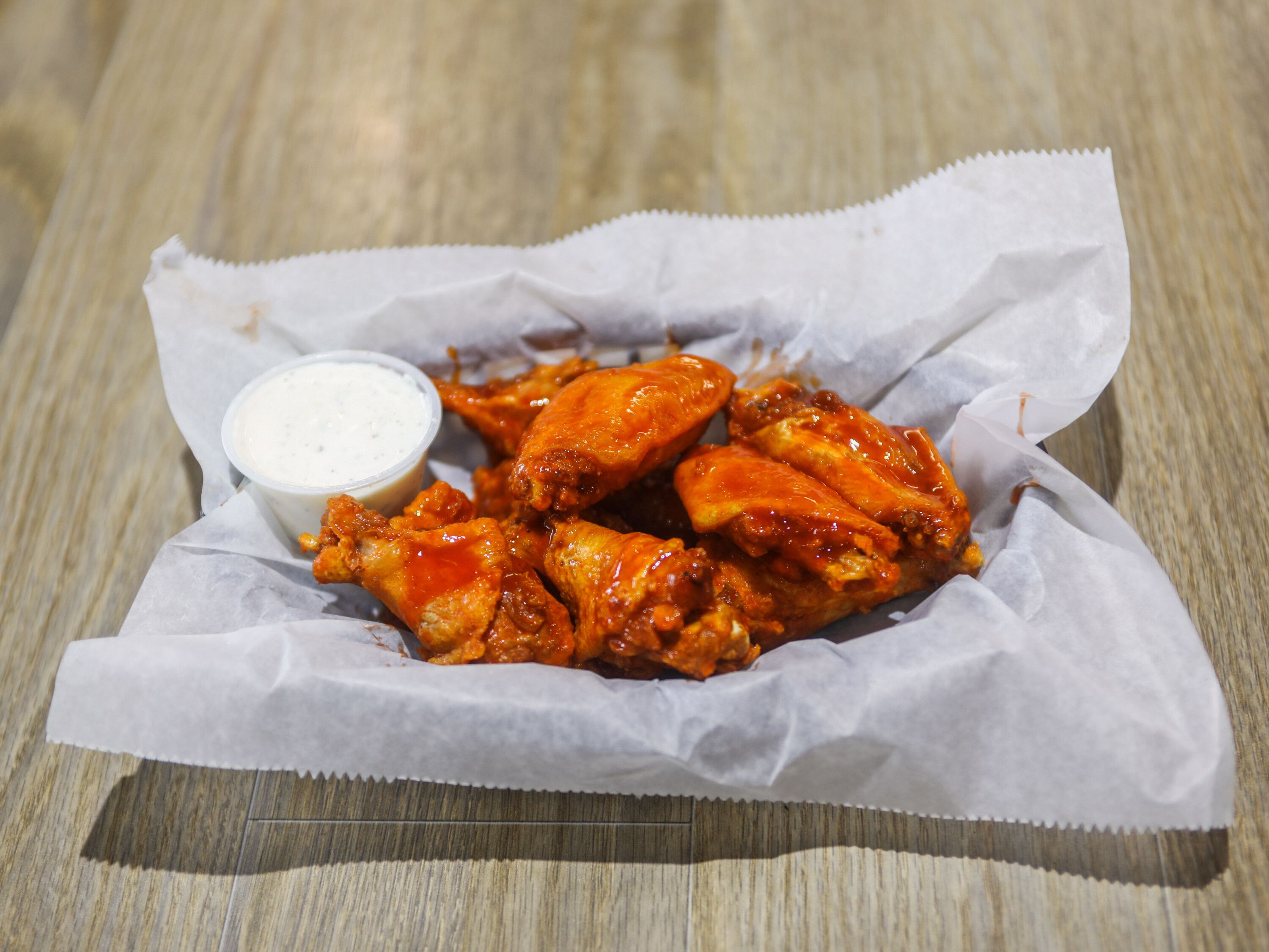 Order Chicken Wings food online from Milania's NY Pizza store, Adairsville on bringmethat.com