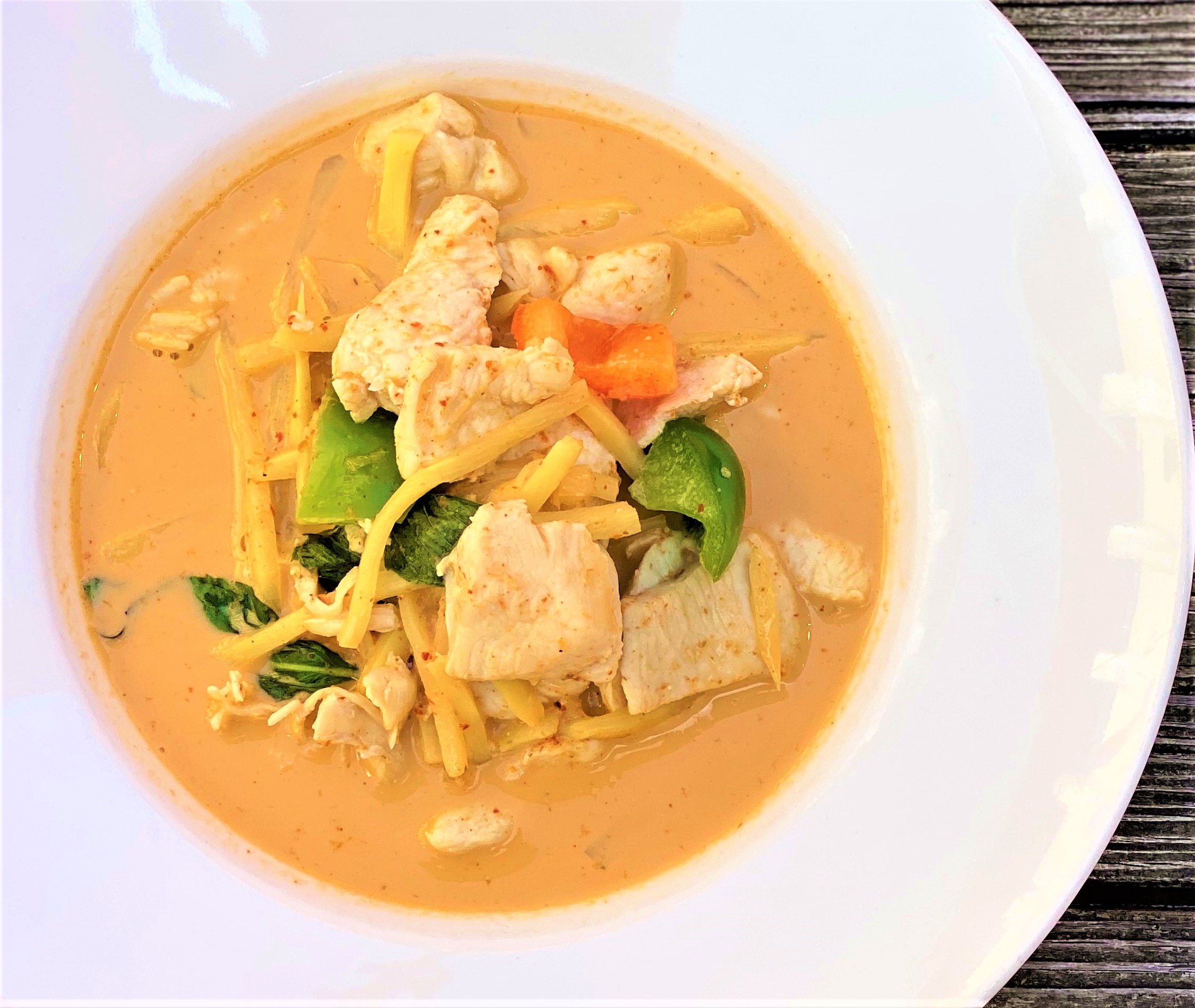 Order Red Curry food online from Royal Thai store, Washington on bringmethat.com