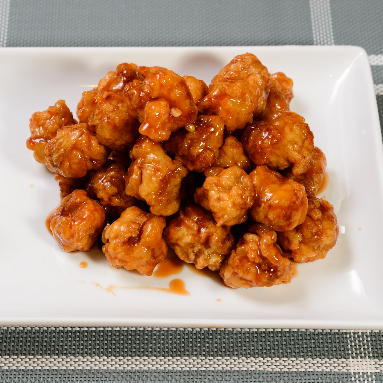 Order 6. General Tso's Chicken Chef's Special food online from Oriental Cafe store, Rockville on bringmethat.com