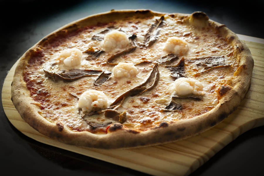 Order Mari e Monti Pizza food online from Pizzeria Bruno store, Sutton on bringmethat.com