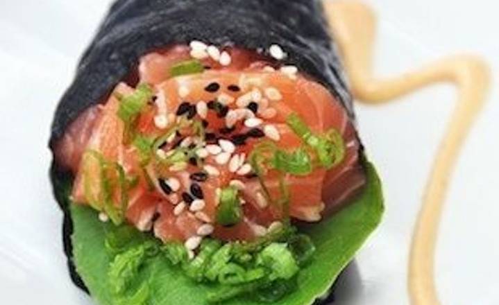 Order Salmon Hand Roll food online from Sushi Uma store, San Francisco on bringmethat.com
