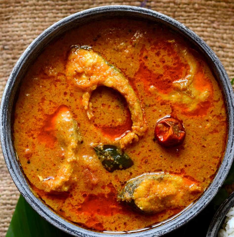 Order Chef's Special Fish Curry food online from Ruchi Indian Restaurant store, Bellevue on bringmethat.com