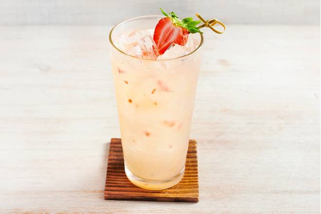 Order Kiwi Strawberry Lemonade food online from Outback Steakhouse store, Gastonia on bringmethat.com