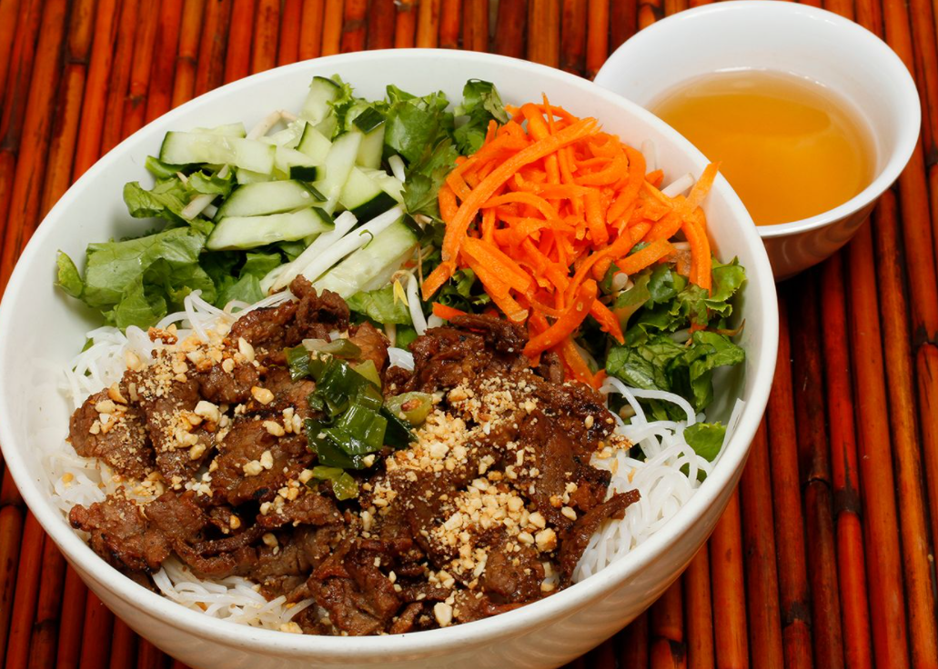 Order 1. Beef with Rice Noodles food online from Tea Light Cafe store, Phoenix on bringmethat.com