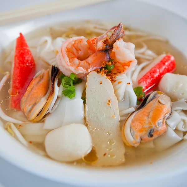 Order 59. Seafood Noodle Soup food online from Top Thai Cuisine store, Reseda on bringmethat.com