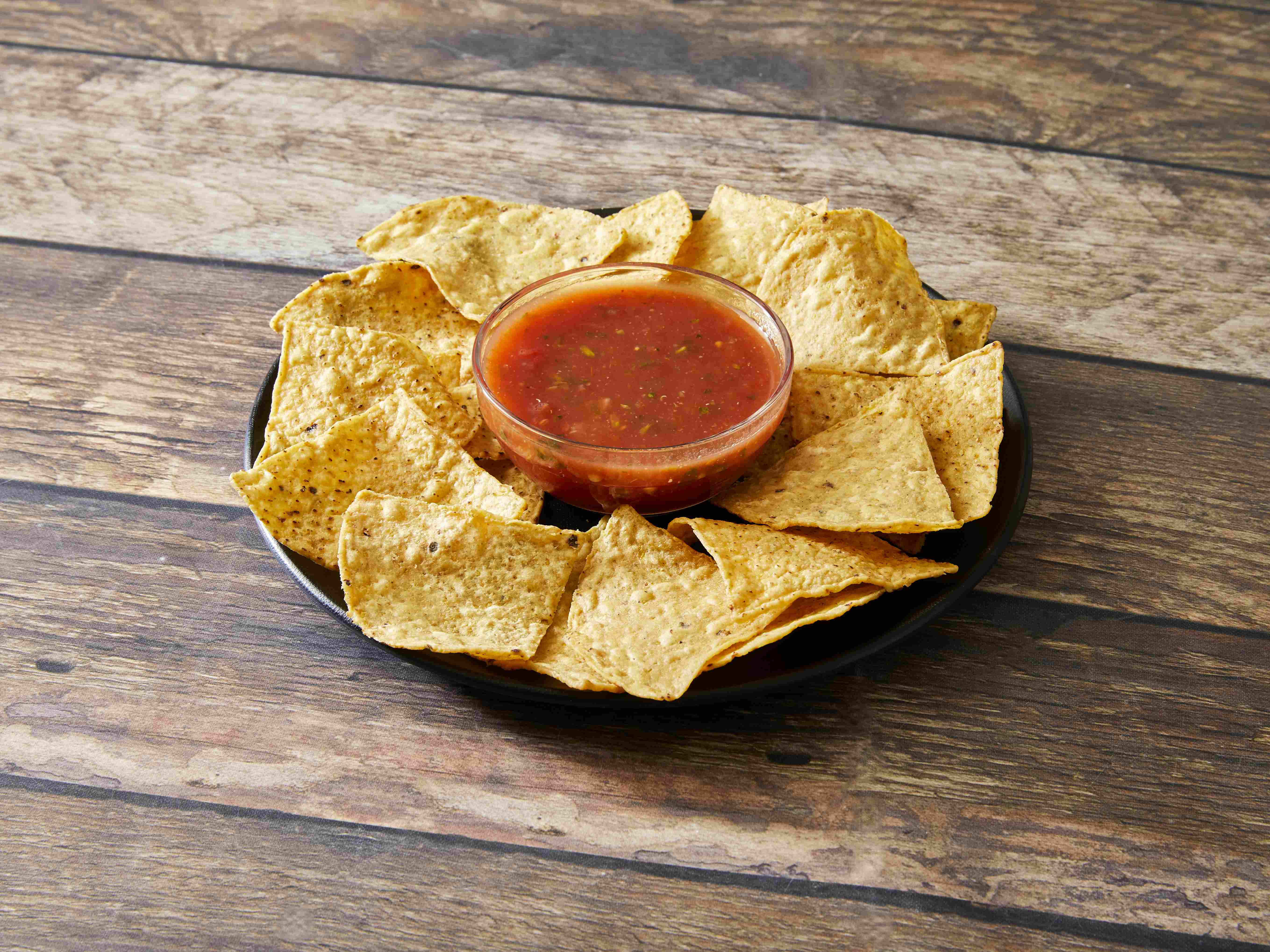 Order Chips and Salsa food online from Tacos El Norte store, Lake Bluff on bringmethat.com