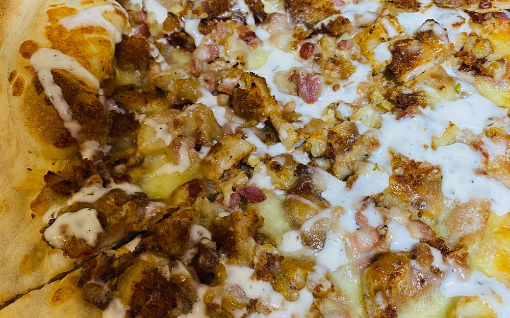 Order Chicken Bacon Ranch Pizza - Small 14'' (6 Slices) food online from Panatieri's Pizza & Pasta store, Warren on bringmethat.com