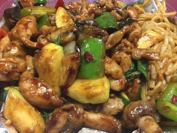 Order Spicy Chicken with Fresh Basil Lunch food online from Golden Kim Tar store, San Francisco on bringmethat.com