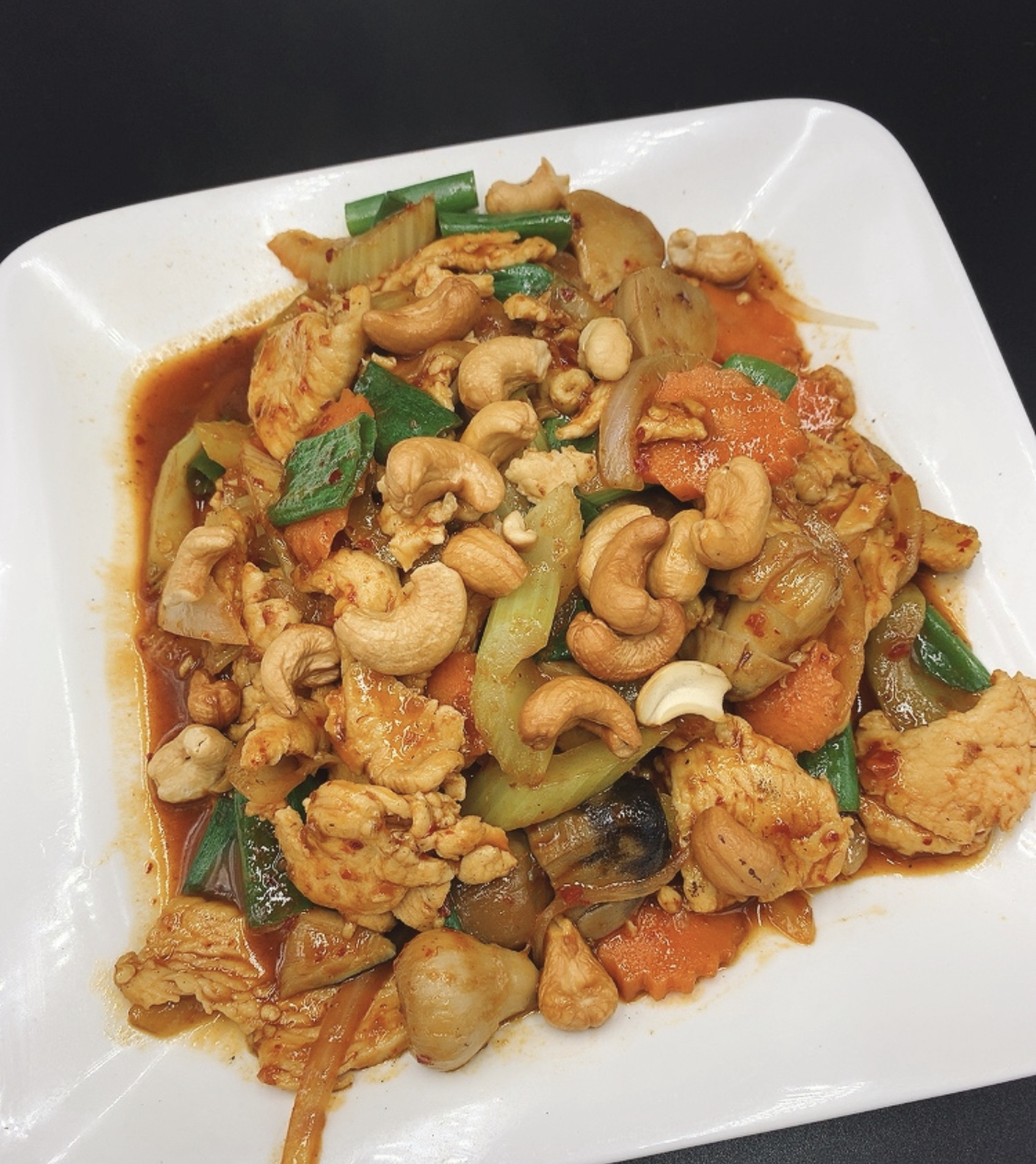 Order Cashew Nuts White Meat Chicken food online from Exotic Thai Cafe store, Woodland Hills on bringmethat.com