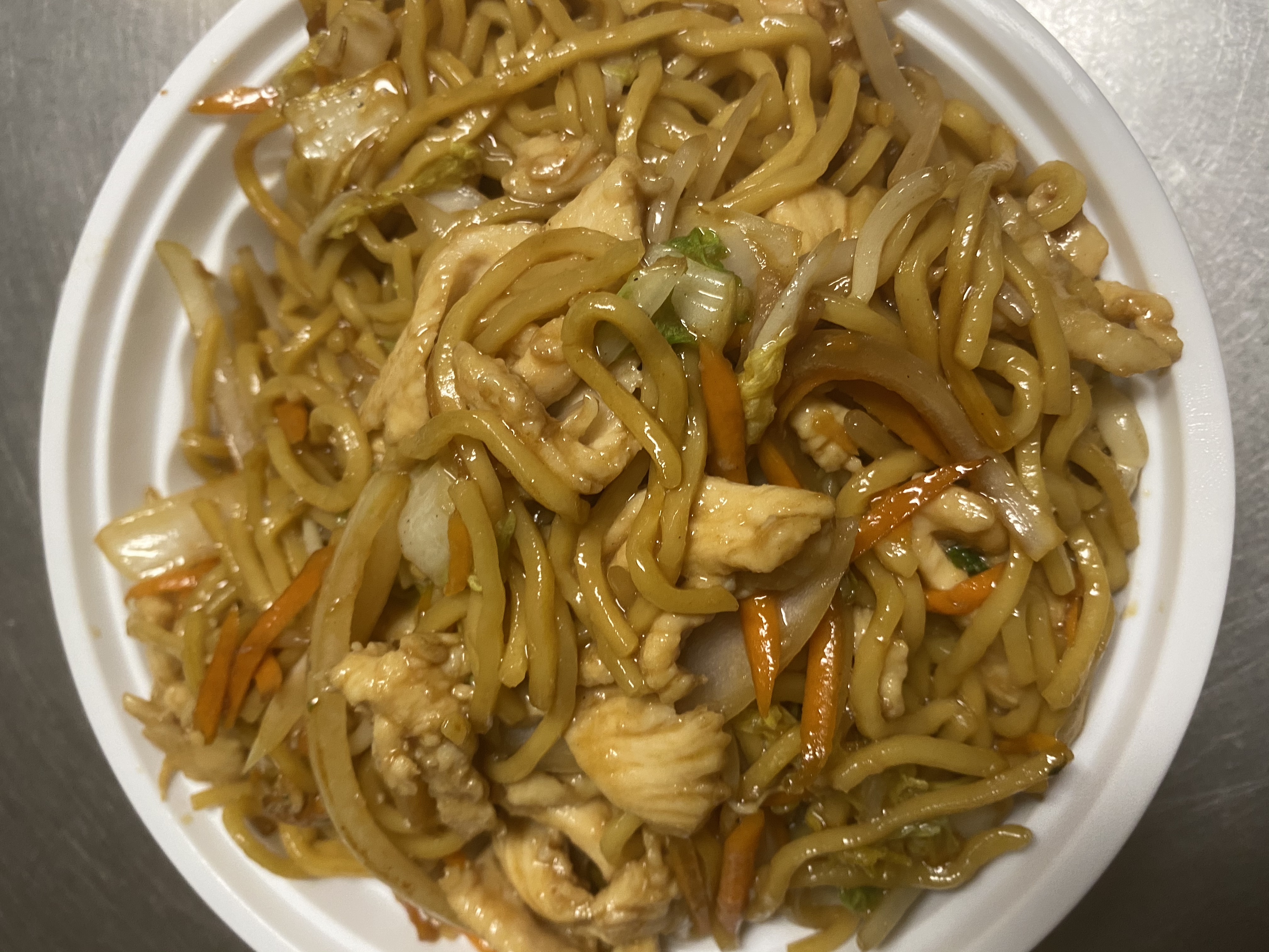 Order 116. Chicken Lo Mein food online from New China Inn store, Pittsburgh on bringmethat.com