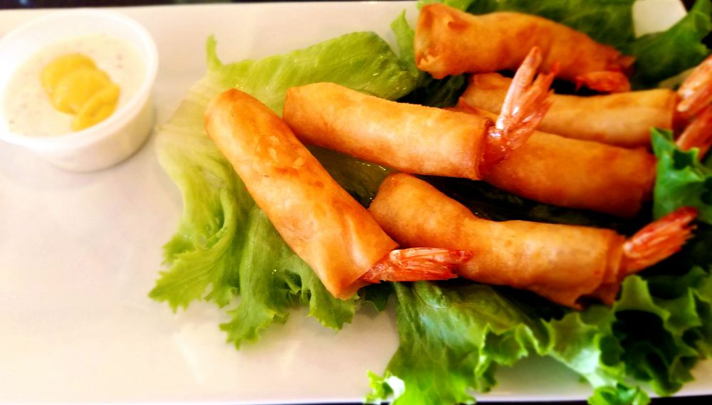 Order Crispy Shrimp Rolls food online from The loop store, New York on bringmethat.com