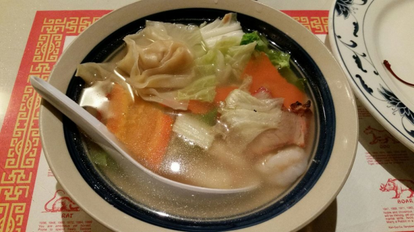 Order 3. Wonton Soup food online from Great Wall Chinese Restaurant store, Reseda on bringmethat.com