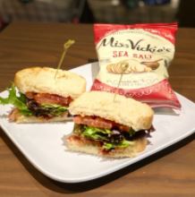 Order BLT Sandwich food online from The Casual Pint San Angelo store, San Angelo on bringmethat.com