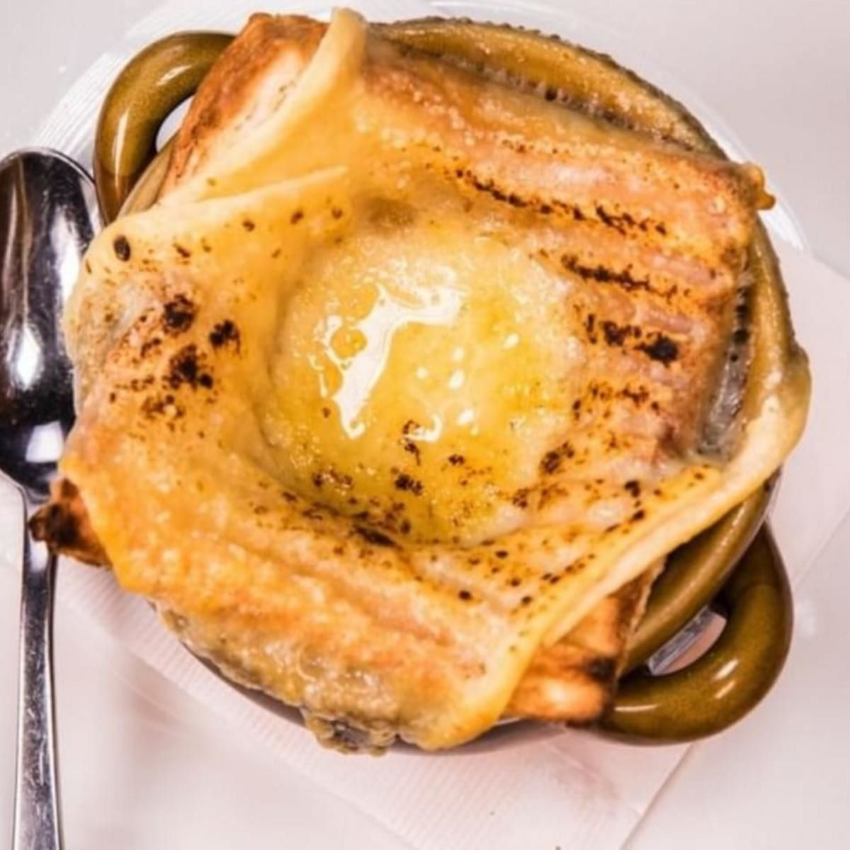 Order French Onion Soup food online from Duet Bakery and Restaurant store, Brooklyn on bringmethat.com