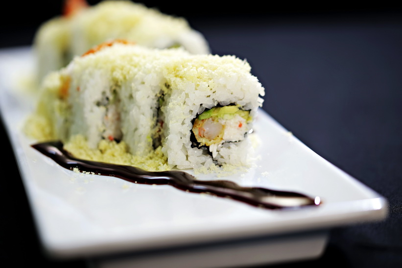 Order Crunch Roll food online from Hon Sushi store, Corona on bringmethat.com