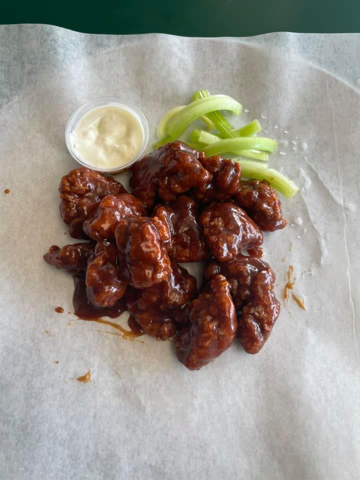 Order Boneless Wings - Single (10 Pieces) food online from Nonna Pizzeria store, Depew on bringmethat.com