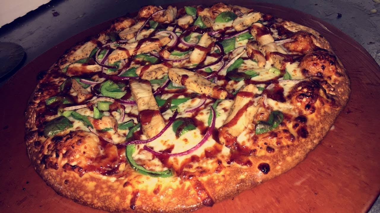 Order BBQ Chicken Pizza - 9" Personal (4-Cuts) food online from Grandslam Pizza store, Monroeville on bringmethat.com