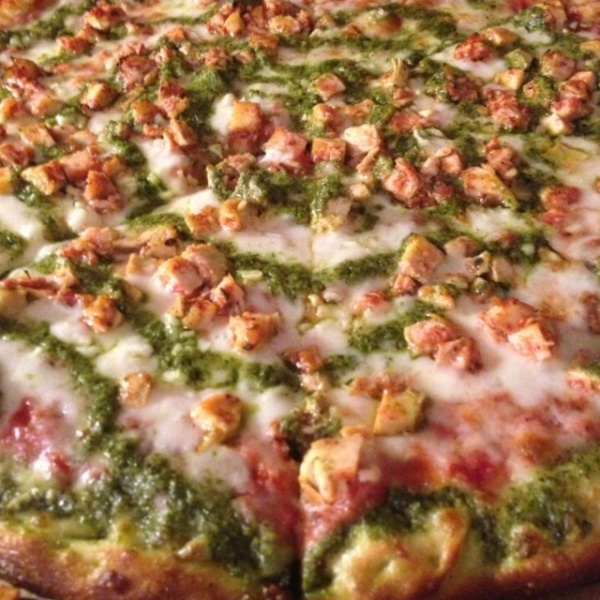 Order Garlic Chicken Special Pizza food online from Bellissimo Pizza store, San Francisco on bringmethat.com