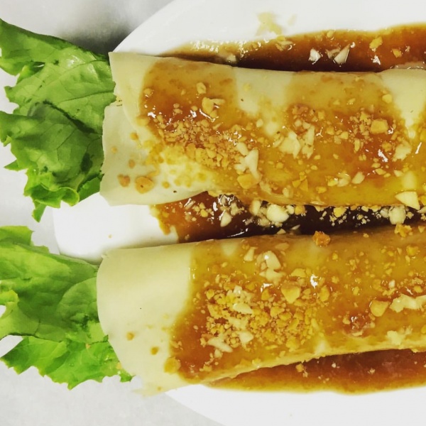 Order A6. Fresh Lumpia food online from Kabayan Restaurant store, Woodside on bringmethat.com