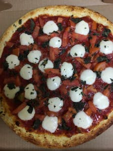Order Margherita Pizza food online from Upper Crust Pizzeria & Deli store, Columbia on bringmethat.com
