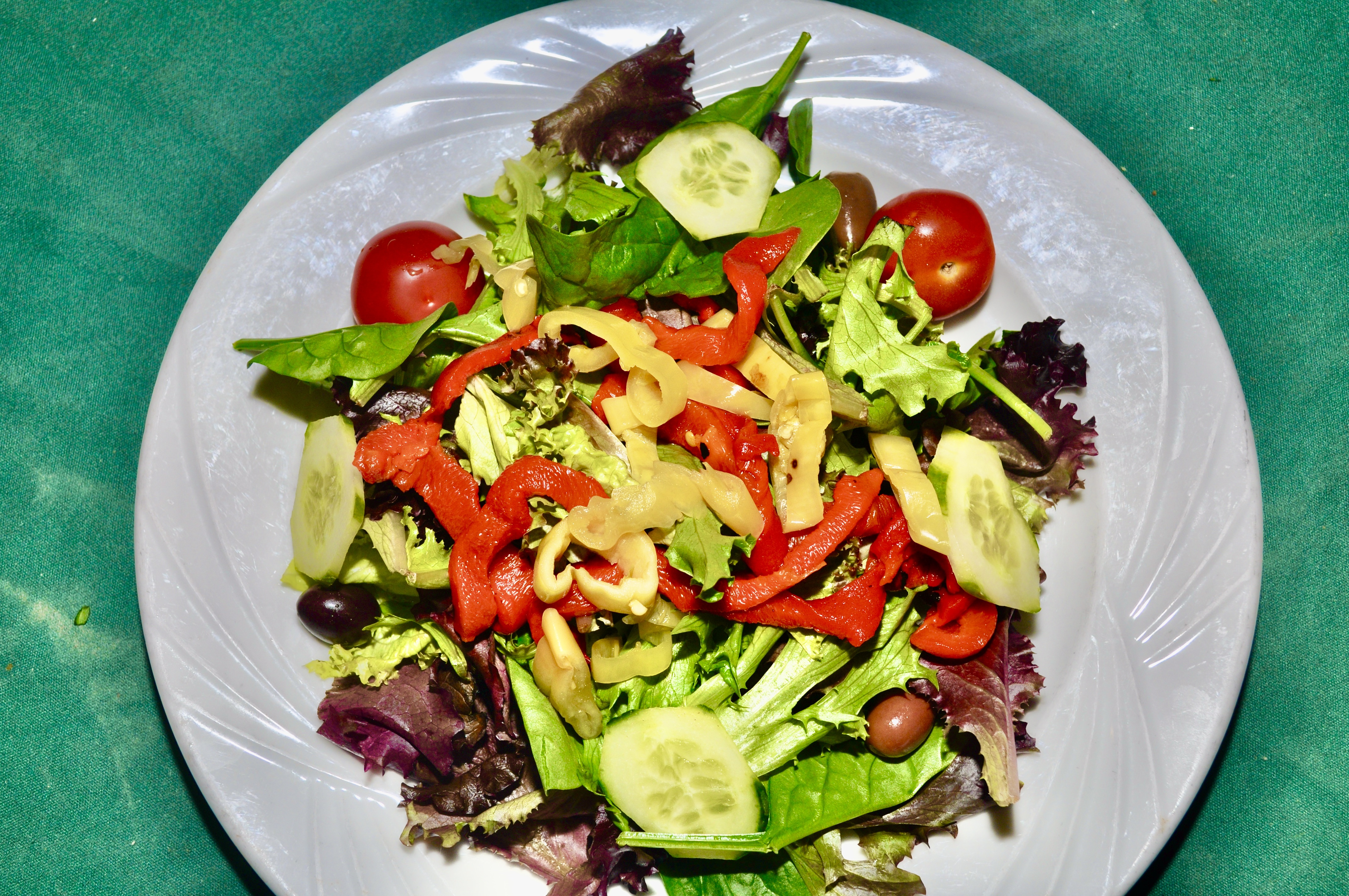 Order House Salad food online from Illianos Grill store, Norwich on bringmethat.com