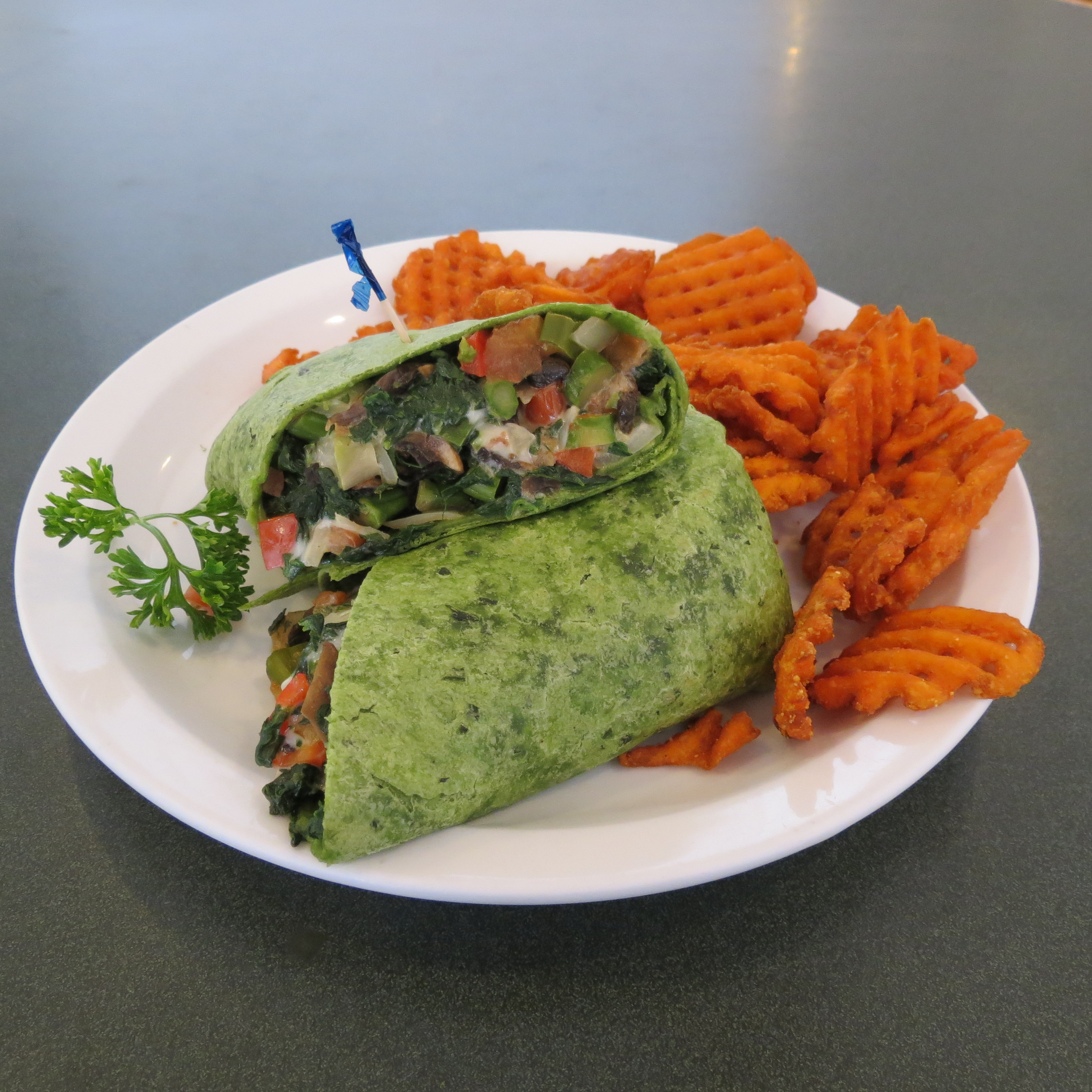 Order Hot Veggie Wrap food online from Grand Day Cafe store, Columbus on bringmethat.com