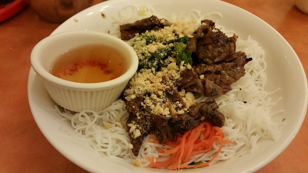 Order 35. Charbroiled Pork Vermicelli food online from Ppq Beef Noodle House store, San Francisco on bringmethat.com