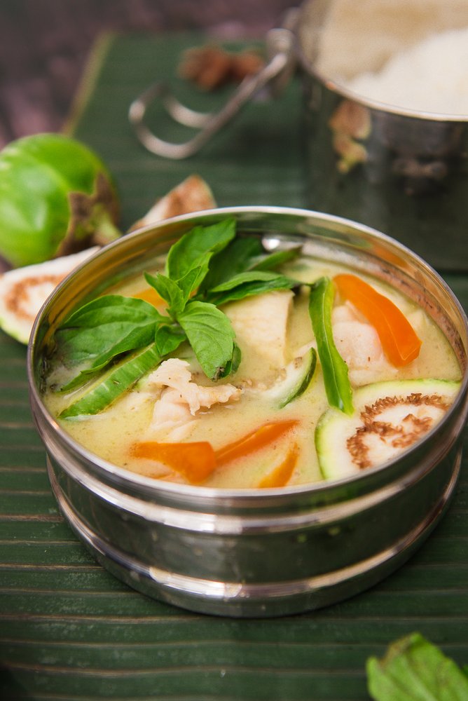 Order T703. Green Curry food online from Thai Aroma store, Chicago on bringmethat.com