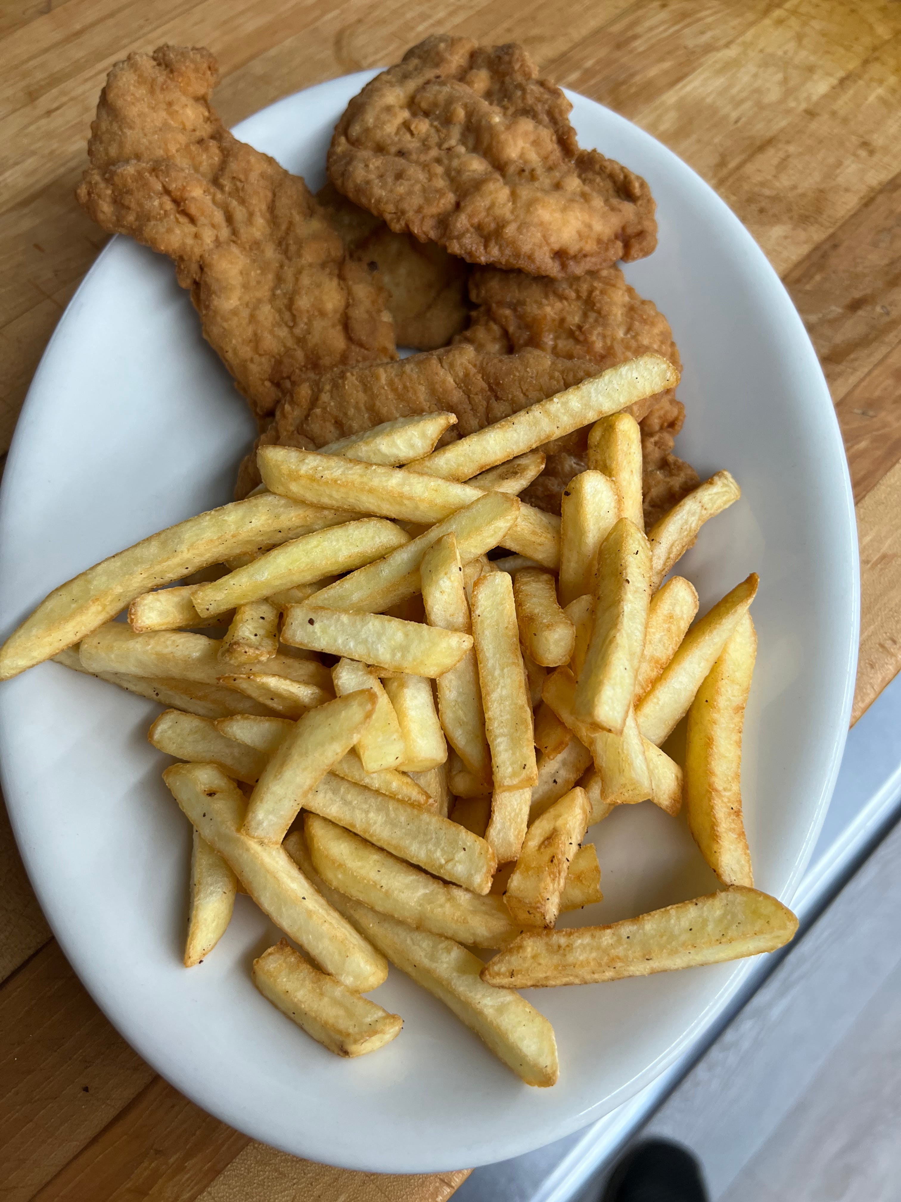 Order Chicken Fingers - Appetizer food online from Andre's Pizza store, Oxford on bringmethat.com