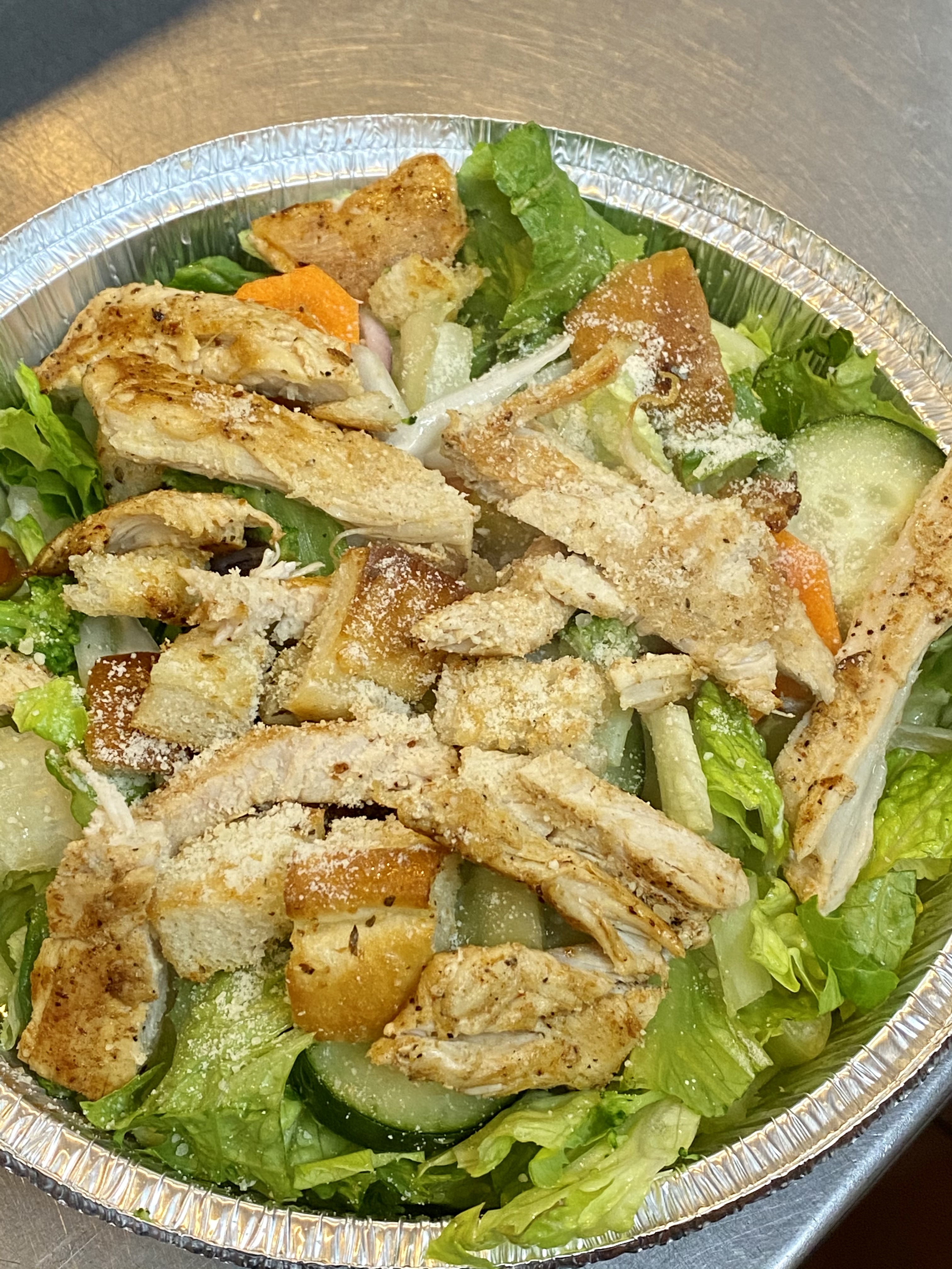 Order Crispy Chicken Cutlet  Or Grilled Chicken  salad food online from Vinny's Pizzeria store, Corona on bringmethat.com