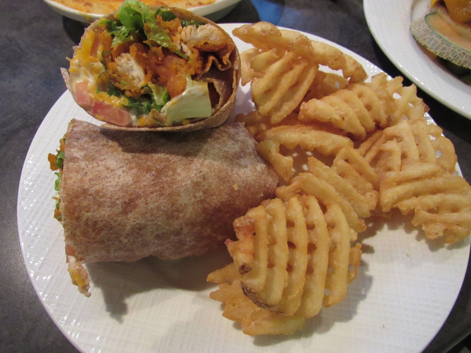 Order Crispy Chicken Wrap food online from The Grapevine Restaurant & Catering store, Buffalo on bringmethat.com
