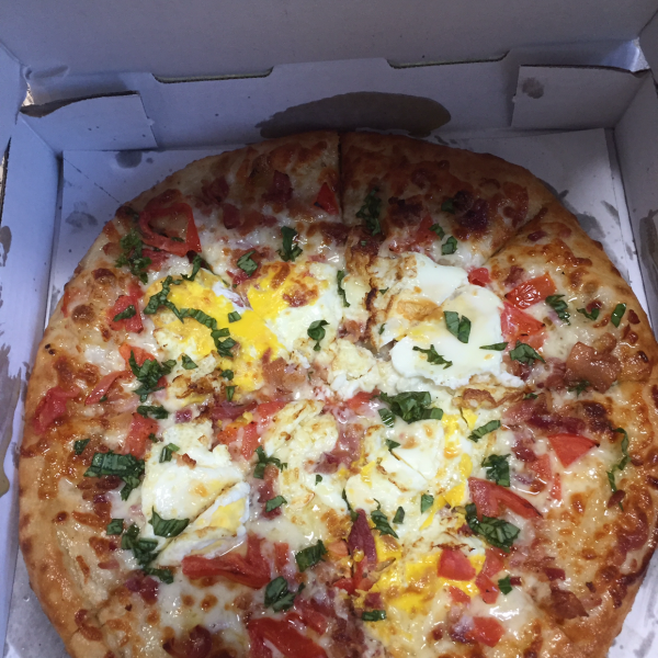 Order Breakfast Pizza food online from Pine Knob Pizzeria and Catering store, Clarkston on bringmethat.com