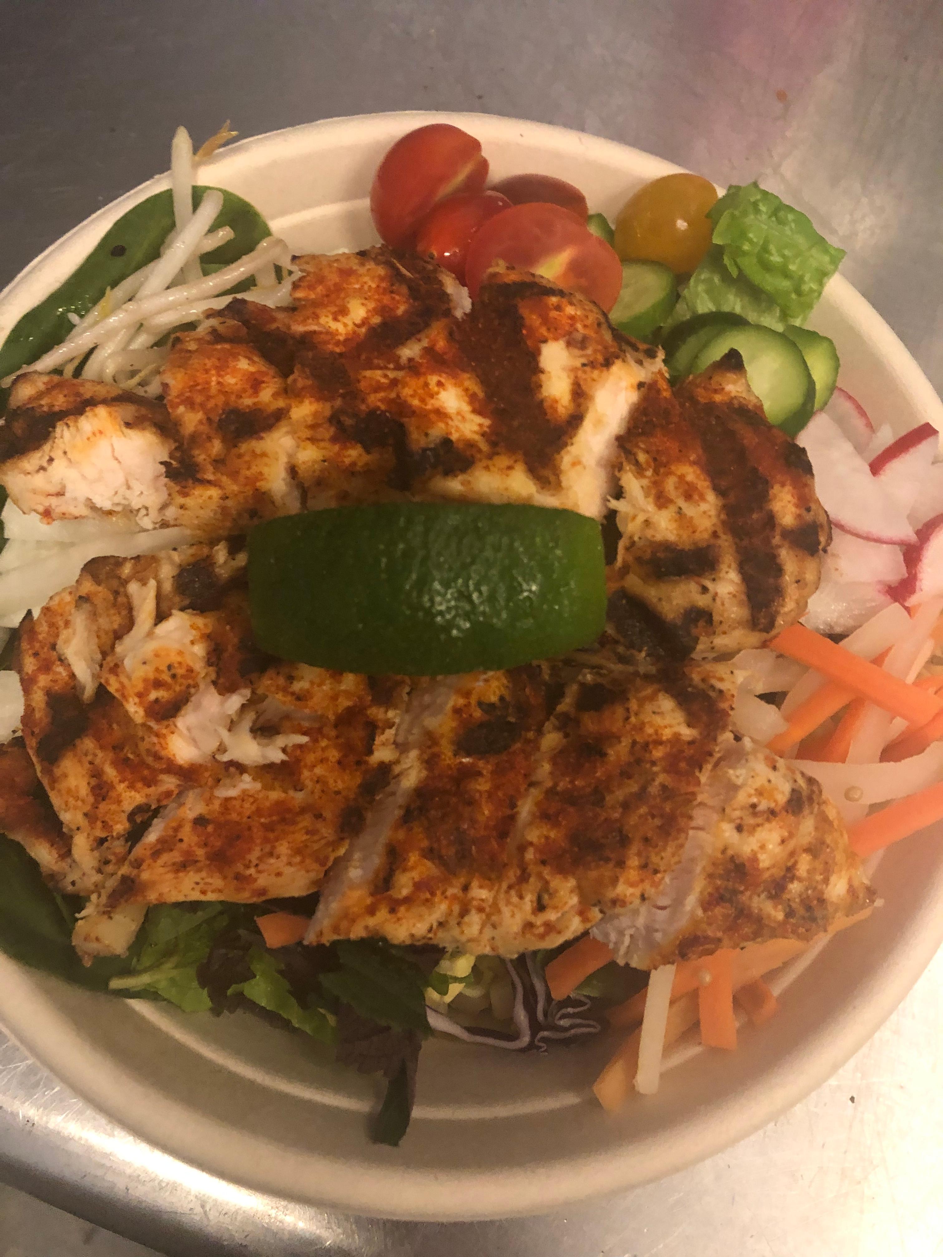 Order Vietnamese Grilled Chicken Salad: SNS L, Lime food online from Lacquered store, Long Beach on bringmethat.com