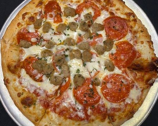 Order 10" Sausage and Pepperoni Pizza food online from The Quarter Bar & Grill store, Addison on bringmethat.com