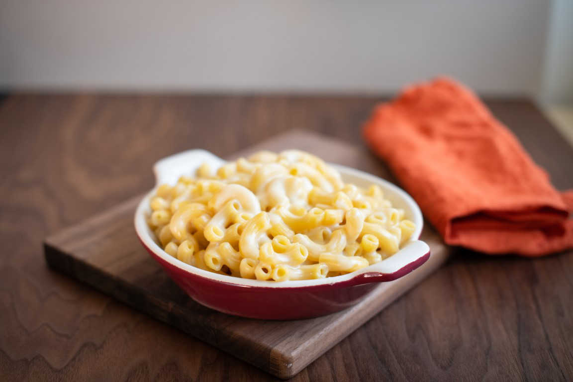Order Heat-at-Home Aged White Cheddar Mac food online from Homeroom store, Oakland on bringmethat.com
