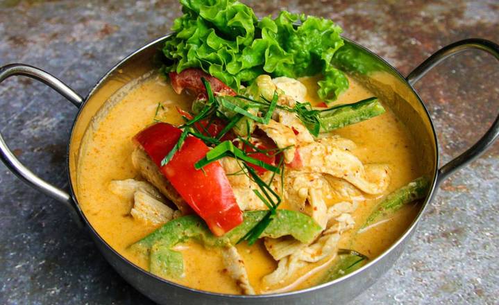 Order Panang Curry food online from Baan Thai store, San Anselmo on bringmethat.com