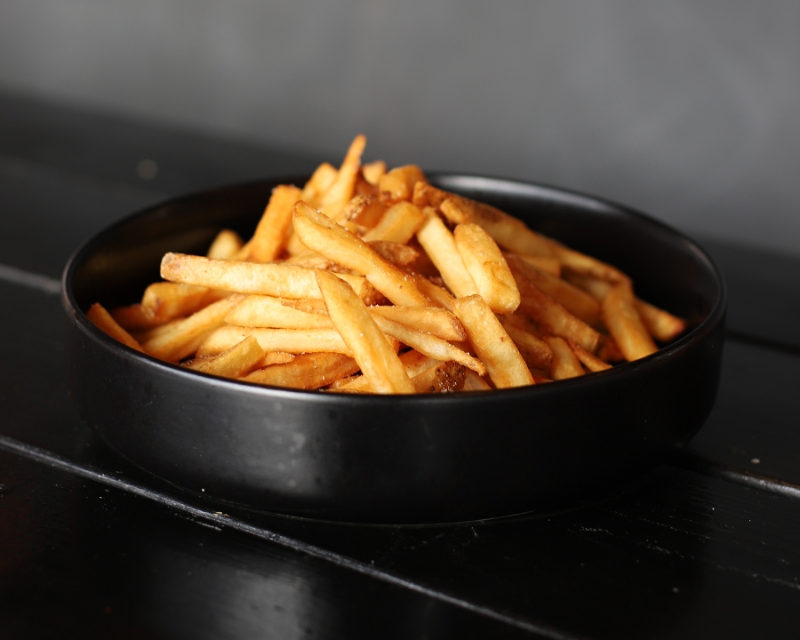Order Sm French Fries food online from Detroit Wing Company store, Northville on bringmethat.com
