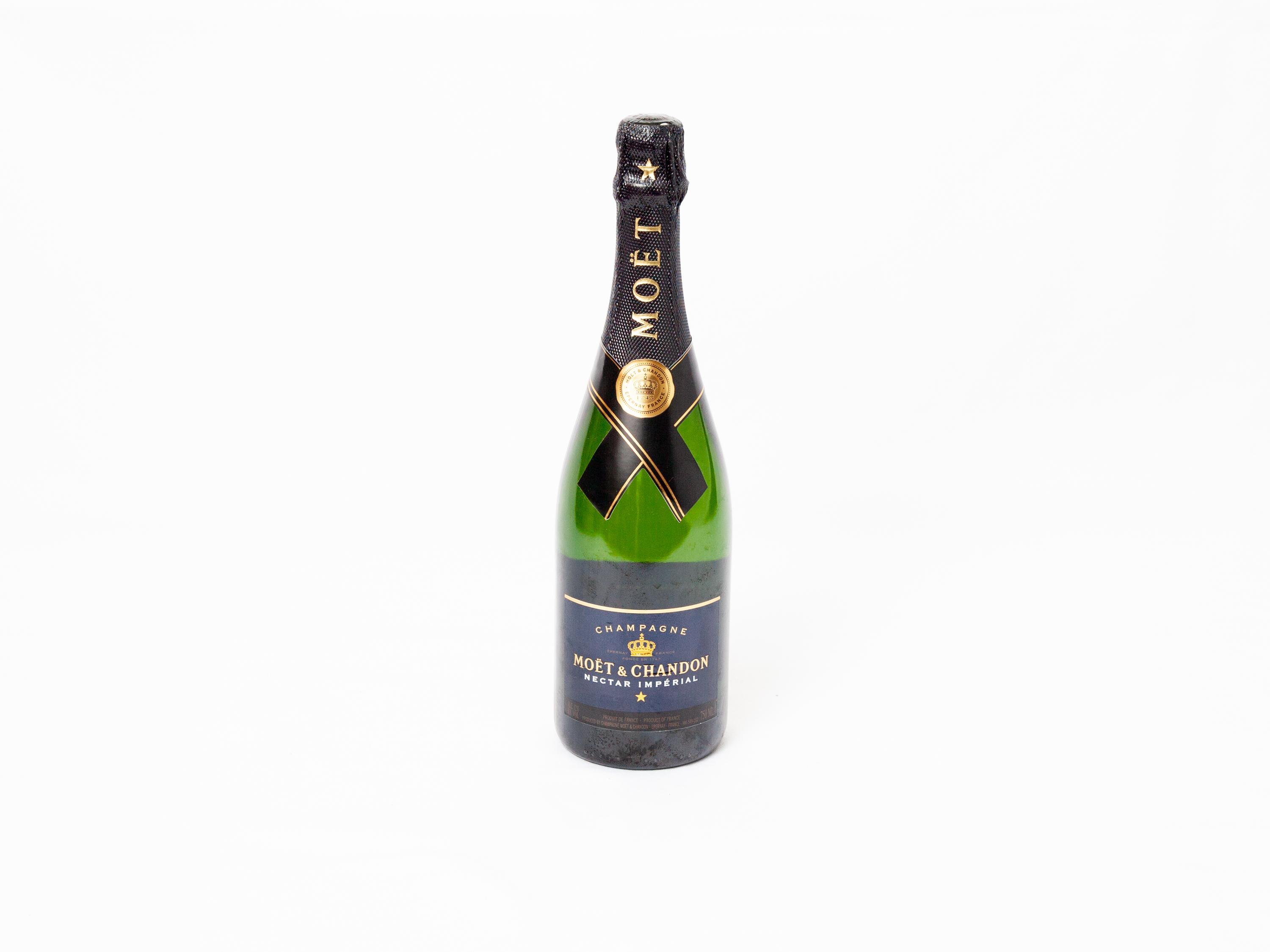 Order 750 ml Moet & Chandon Imperial Nectar  food online from Bucktown Food And Liquor store, Chicago on bringmethat.com