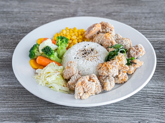 Order Crispy Chicken w/ Rice food online from Au79 Tea House store, Arcadia on bringmethat.com
