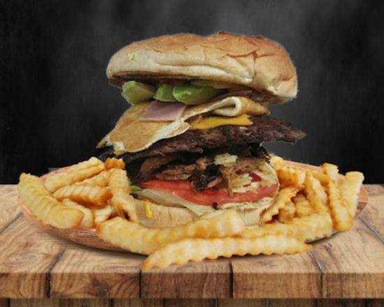 Order Beef Burger food online from Arepamania store, New Rochelle on bringmethat.com