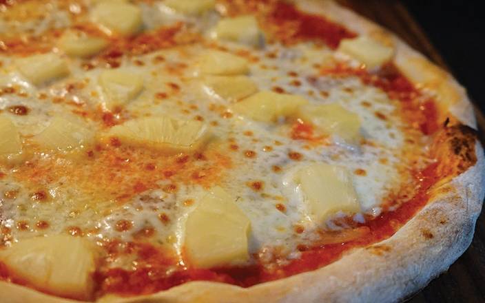 Order Hawaiian Pizza food online from Pazza Pizza store, Chicago on bringmethat.com