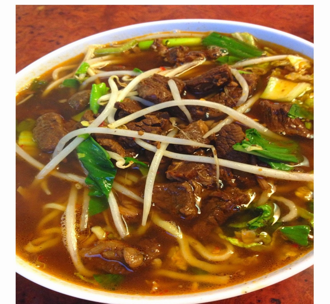 Order Taiwanese Stewed Beef Noodle Soup food online from Szechuan Express store, Pittsburgh on bringmethat.com