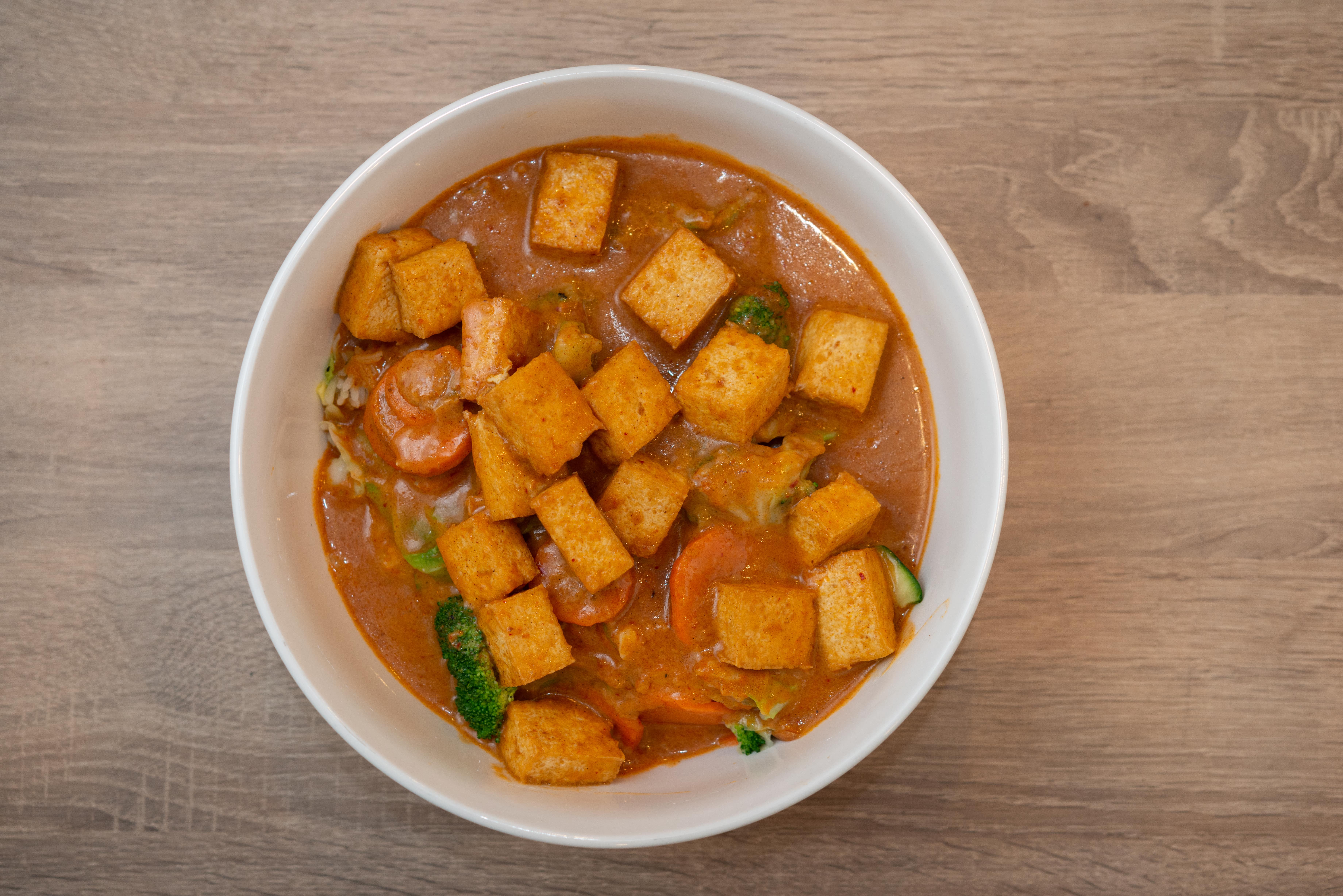 Order Thai Vegetarian Curry food online from Fish's Wild store, San Jose on bringmethat.com