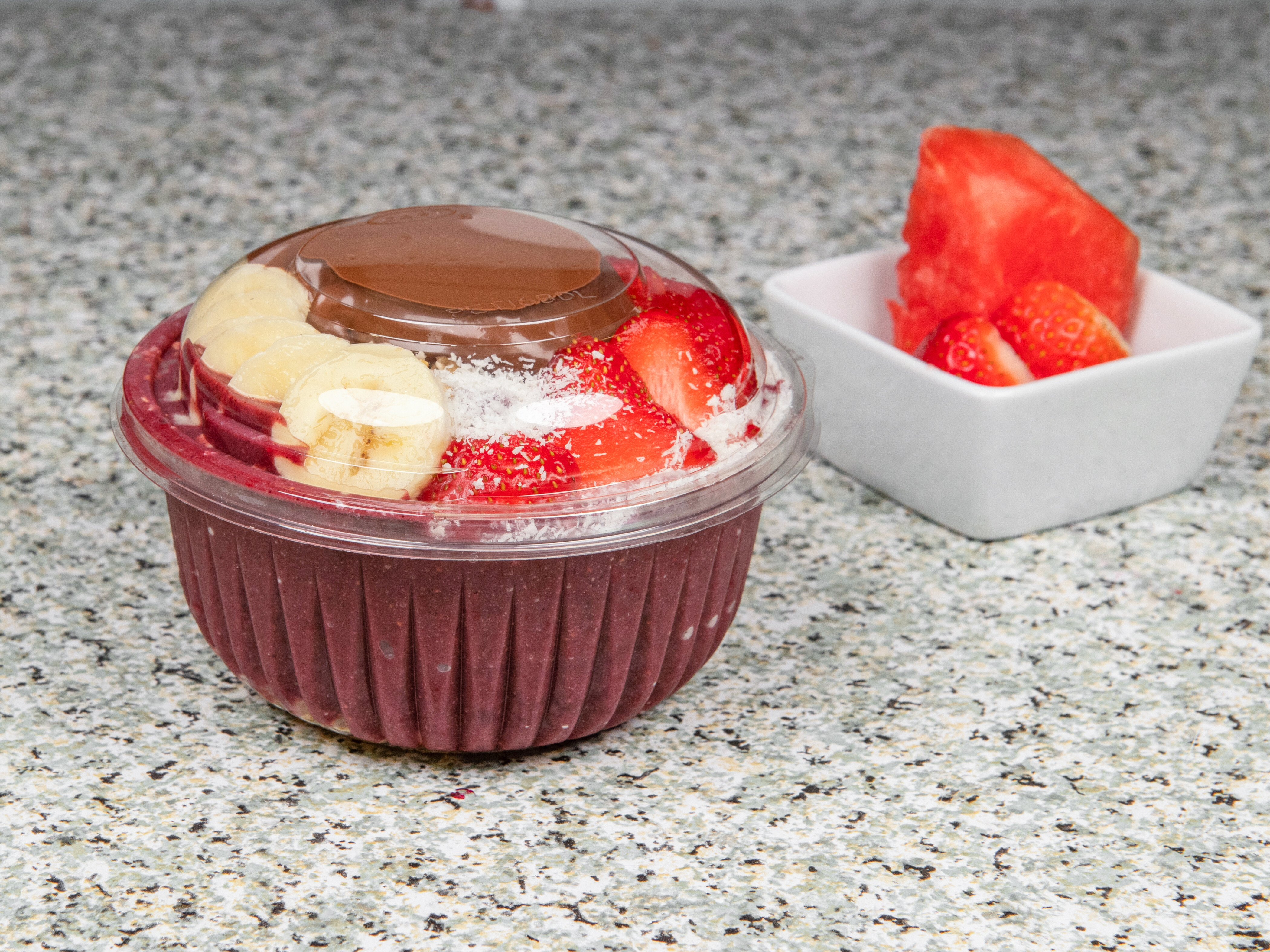 Order 77. Bella Nutella Bowl food online from Hemo's Spot store, The Bronx on bringmethat.com