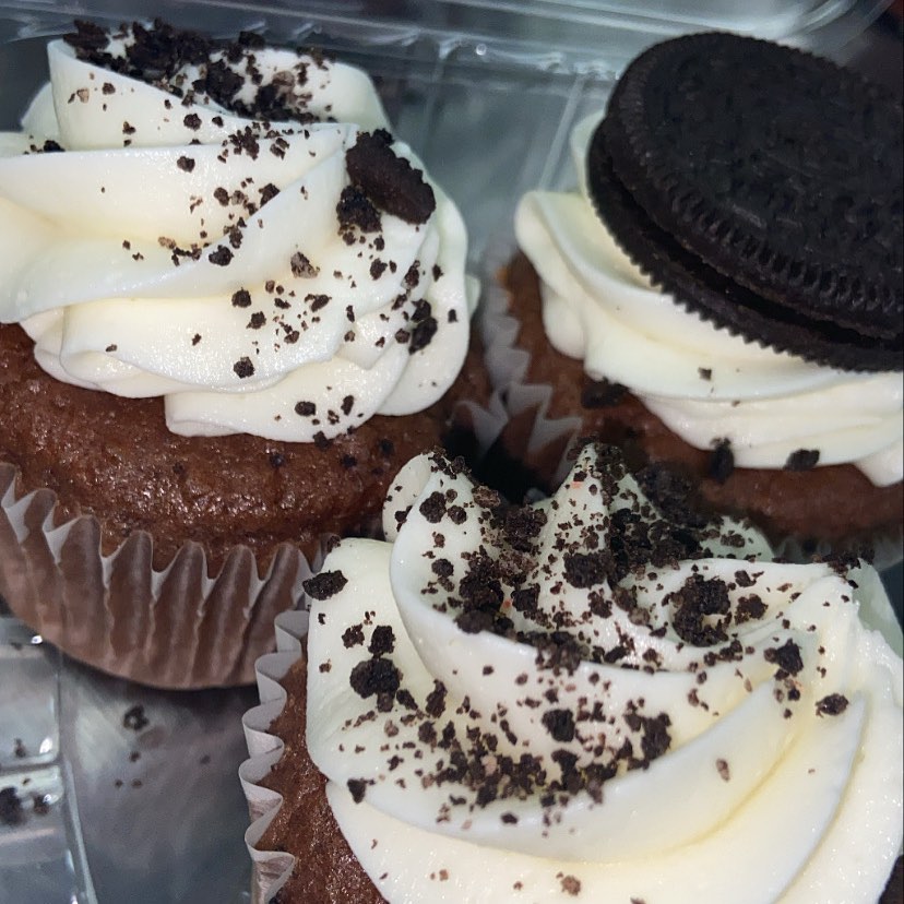 Order 3 Chocolate Oreo cupcakes food online from Sweetalicious Sweets store, Madison Heights on bringmethat.com